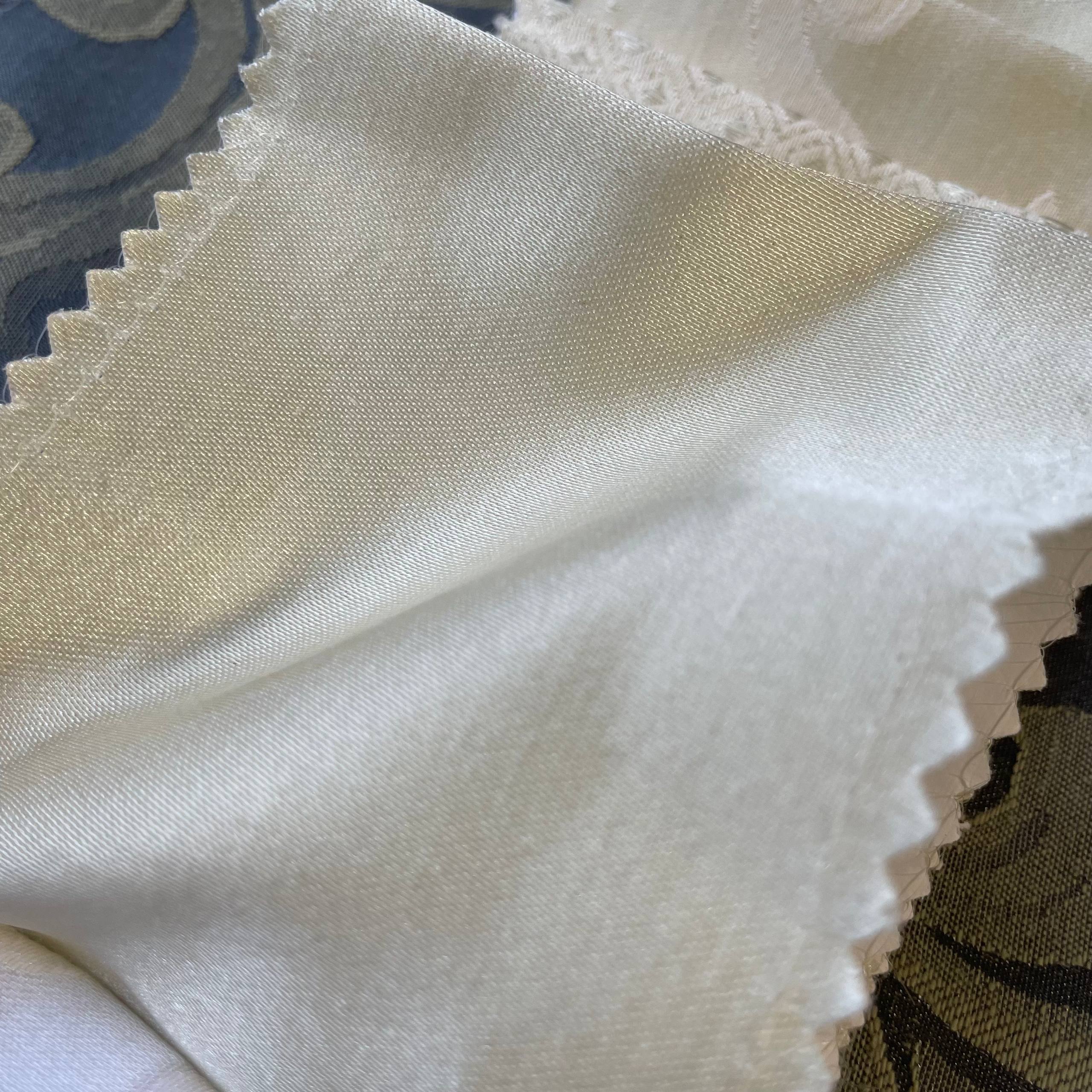 WY-table plain-cream